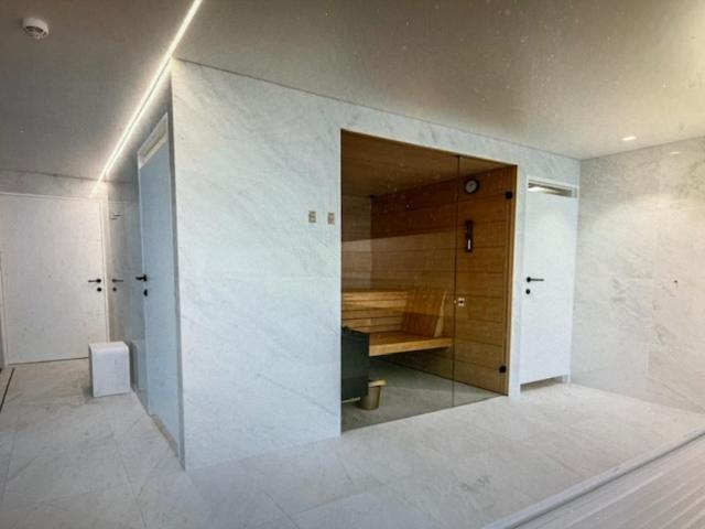 Schravenhoek Met Indoorzwembad En Sauna Veurne Zewnętrze zdjęcie